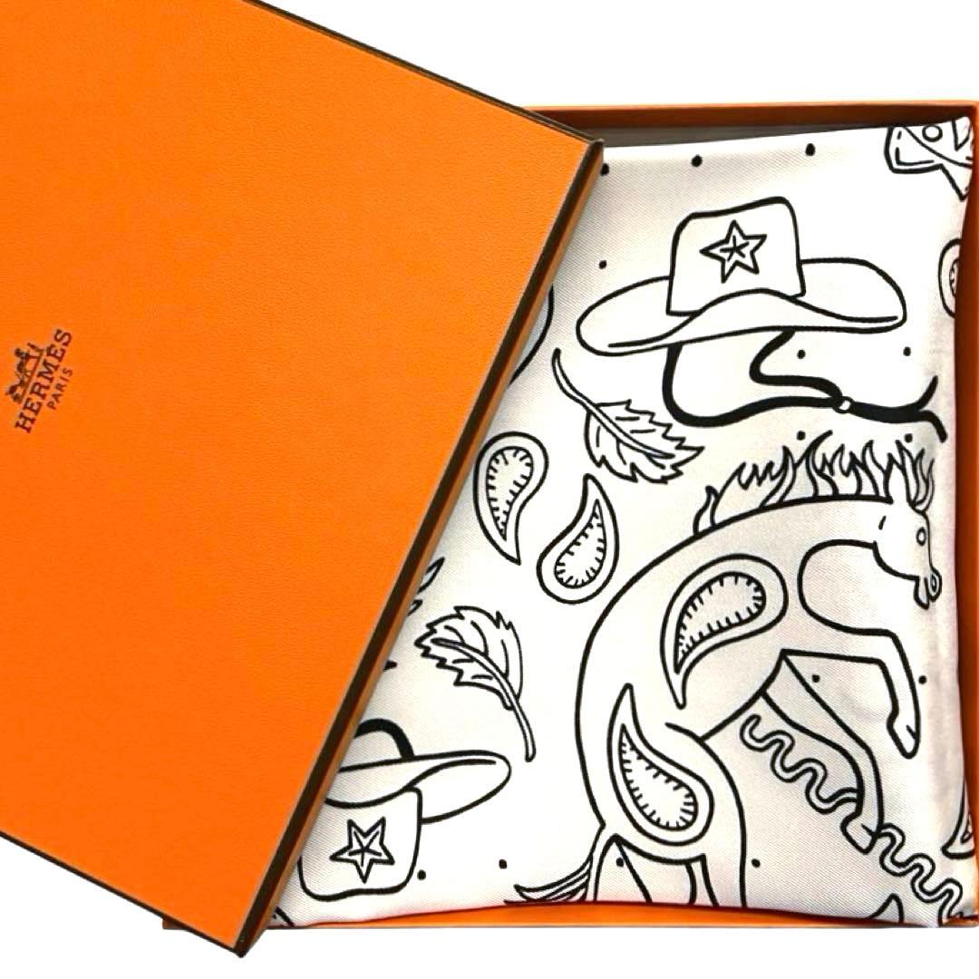 新品未使用 エルメス シルクスカーフ バンダナ カレ55 アニマル