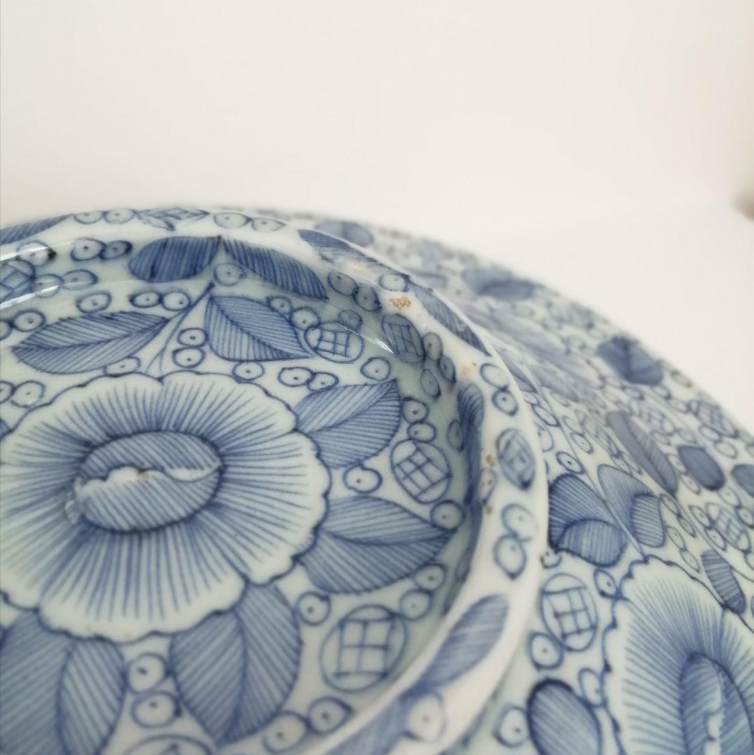 古伊万里 幕末 線描き 牡丹唐草図 食籠 - メルカリ