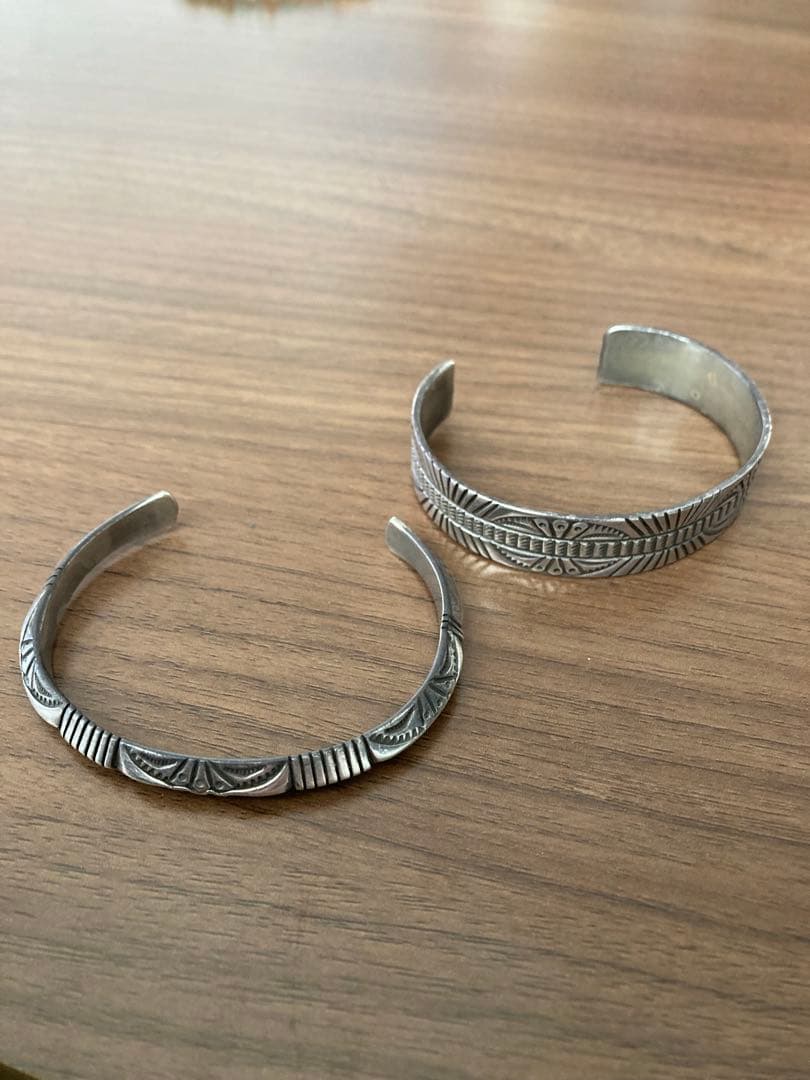 シルバーバングル 2点セット エスニックデザイン b79b63fce295fdc8a420d7b503c31a