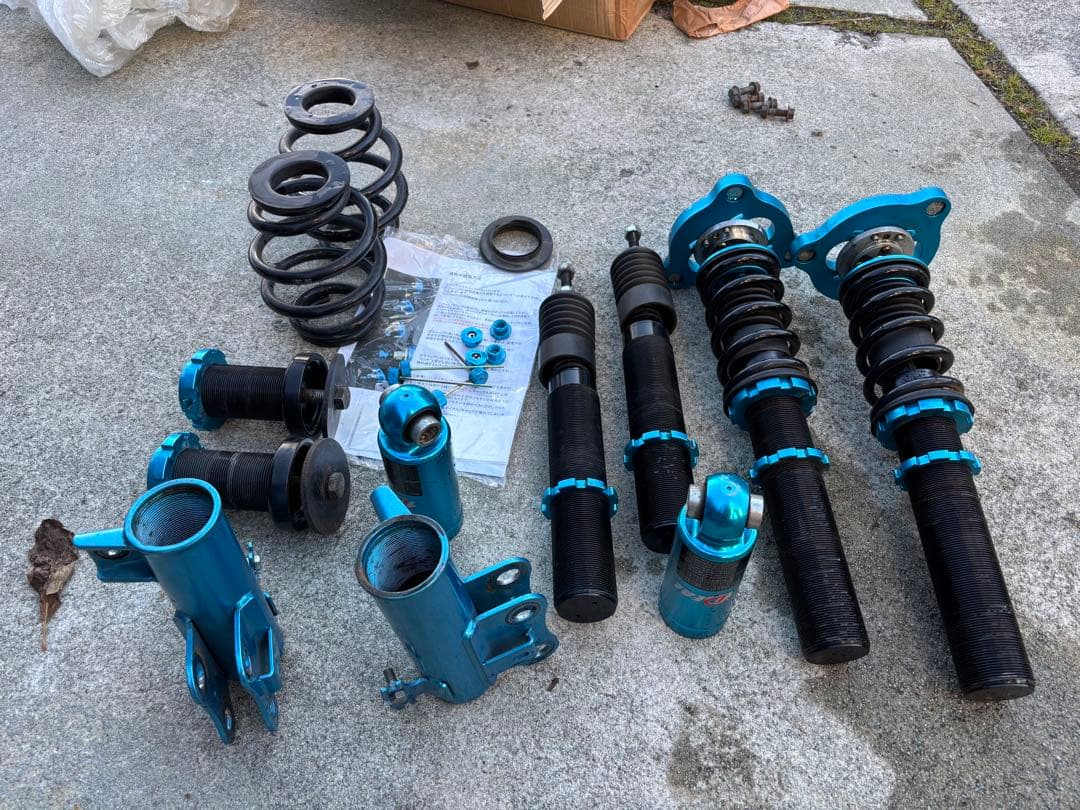 持*a様 C-HRイデアル　車高調 2026年最新】C‐HR 車高調の人気アイテム - メルカリ