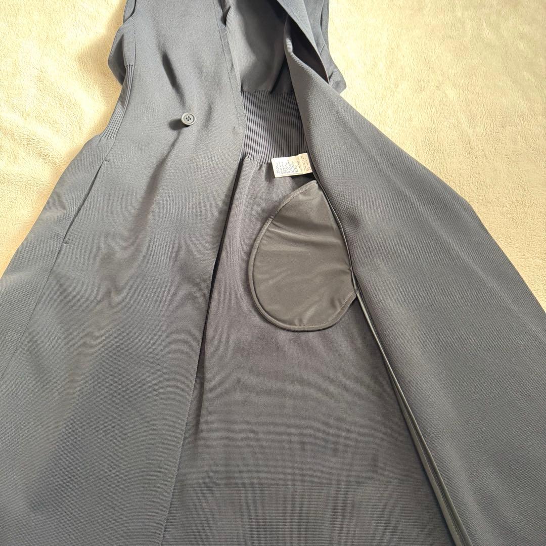 完売 CFCL MILAN COLLARLESS LONG VEST ブラック - メルカリ