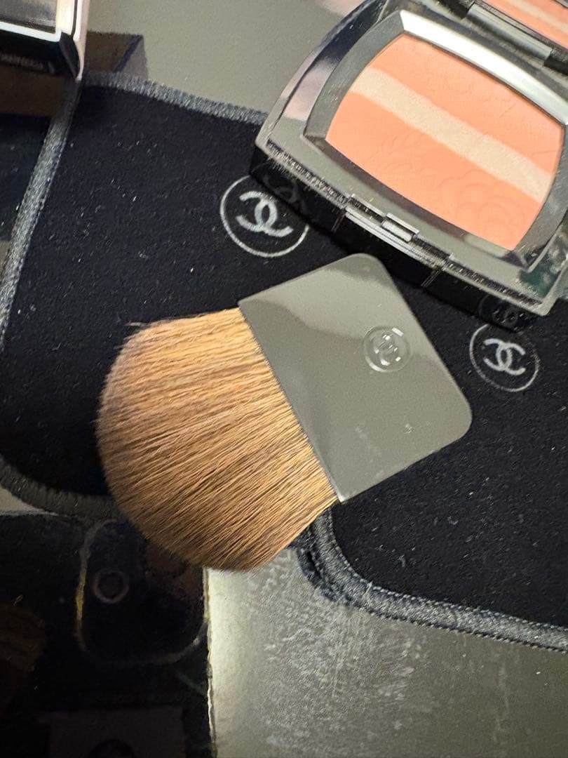 レ シーニュ ドゥ シャネル 997 ローズ ルミエール フェイスカラー CHANEL