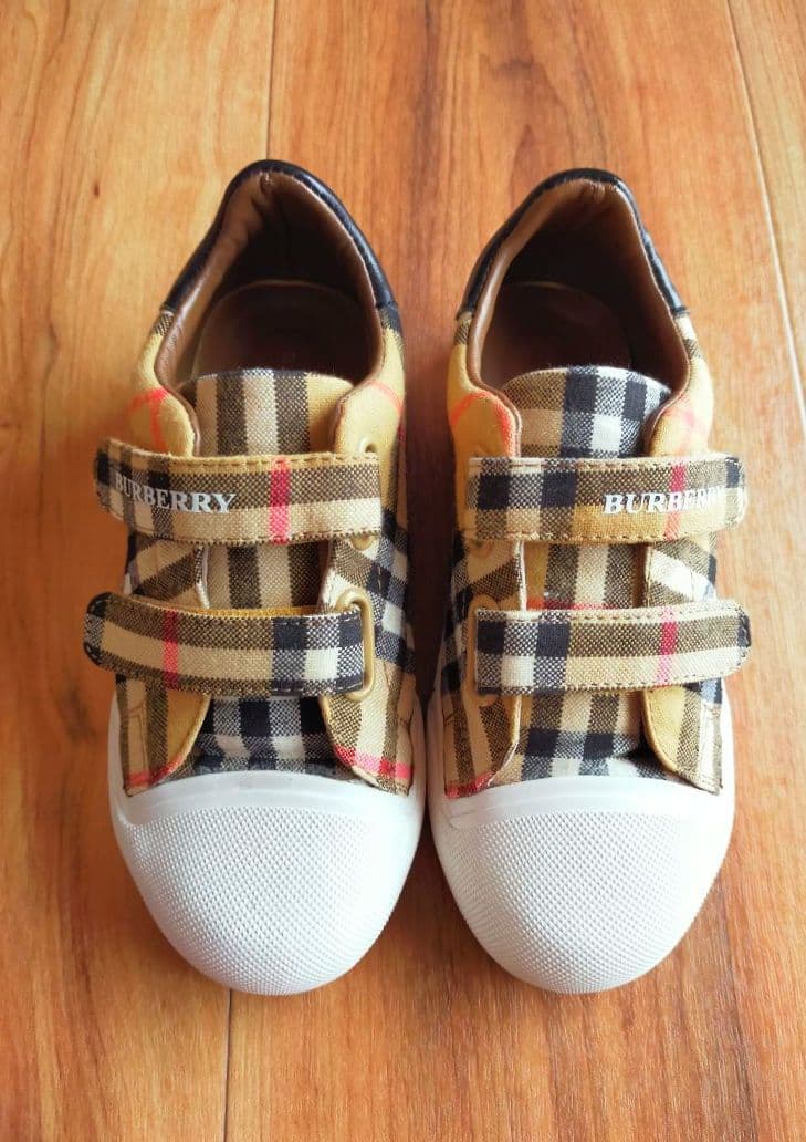 ＊専用＊BURBERRY＊スニーカー BURBERRY（バーバリー） スニーカー SIZE 41 メンズ 箱・袋付 中古