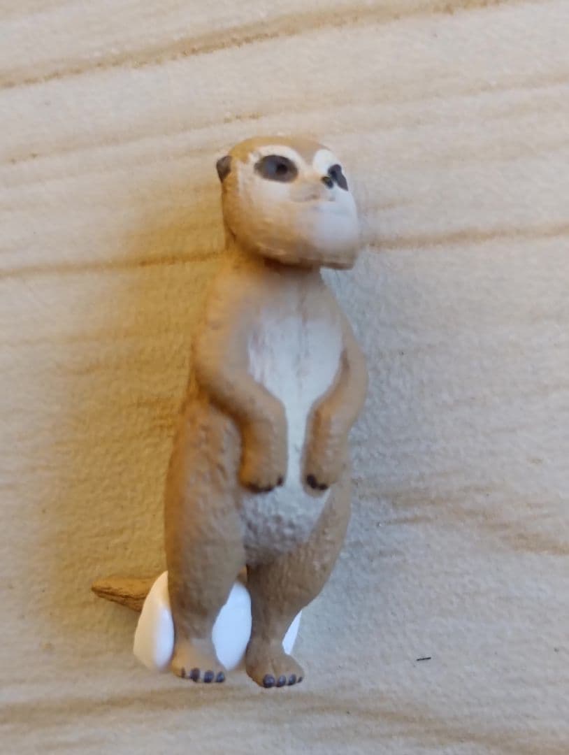 シャクレルプラネット ミーアキャットフィギュア - メルカリ