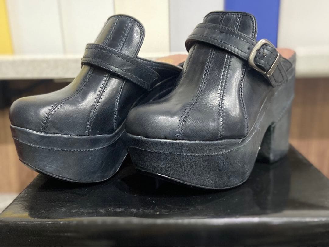 わんにゃんぷー ヨースケミュール　希少　BLACK 厚底 YO729BW021317_fw_thumbM.jpg