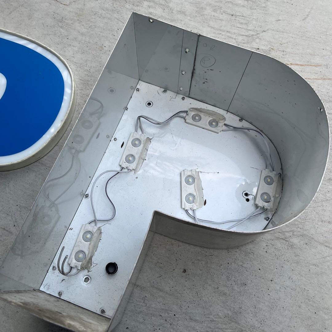 P 看板 アルファベット レターサイン 文字 アメリカ ビンテージ