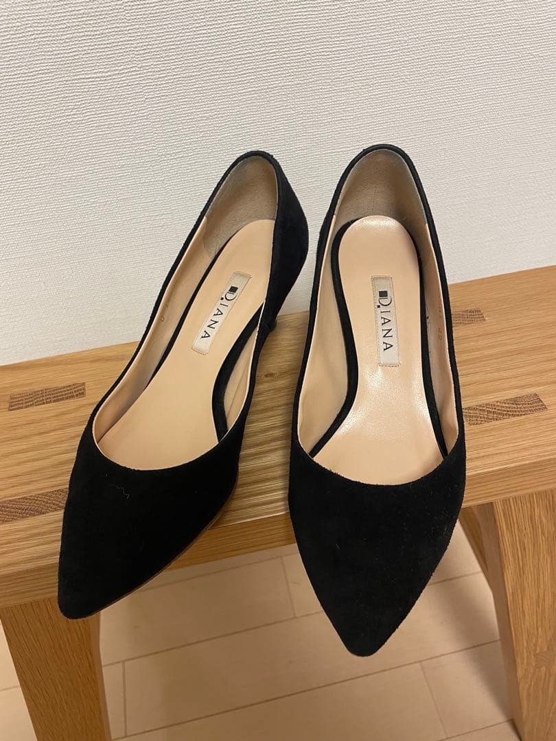 ダイアナ スエードパンプス 黒 - メルカリ