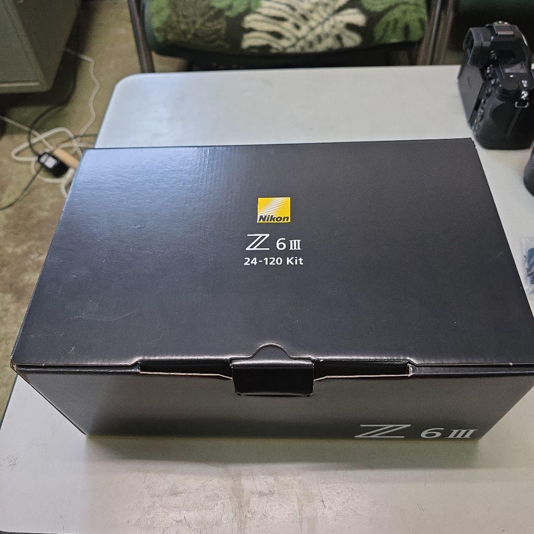 超美品・ショット数極小】Nikon Z6Ⅲ＋24-120mm f/4S＋おまけ - メルカリ