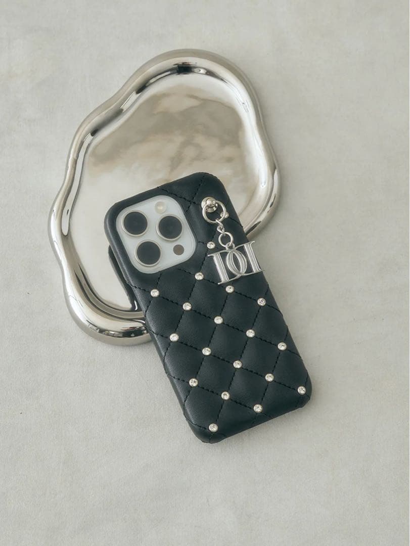 Darich　キルティングビジューDDチャームiPhoneケース 16Pro キルティングビジューDDチャームiPhoneケース – Darich (ダーリッチ)
