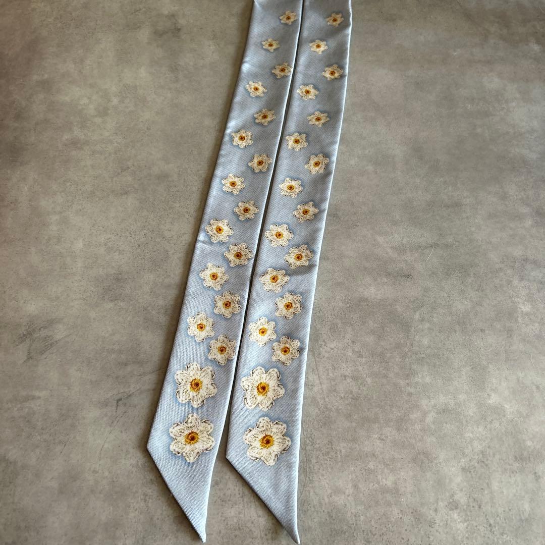 未使用 Longchamp ロンシャン デイジー 水色 シルクスカーフ - メルカリ