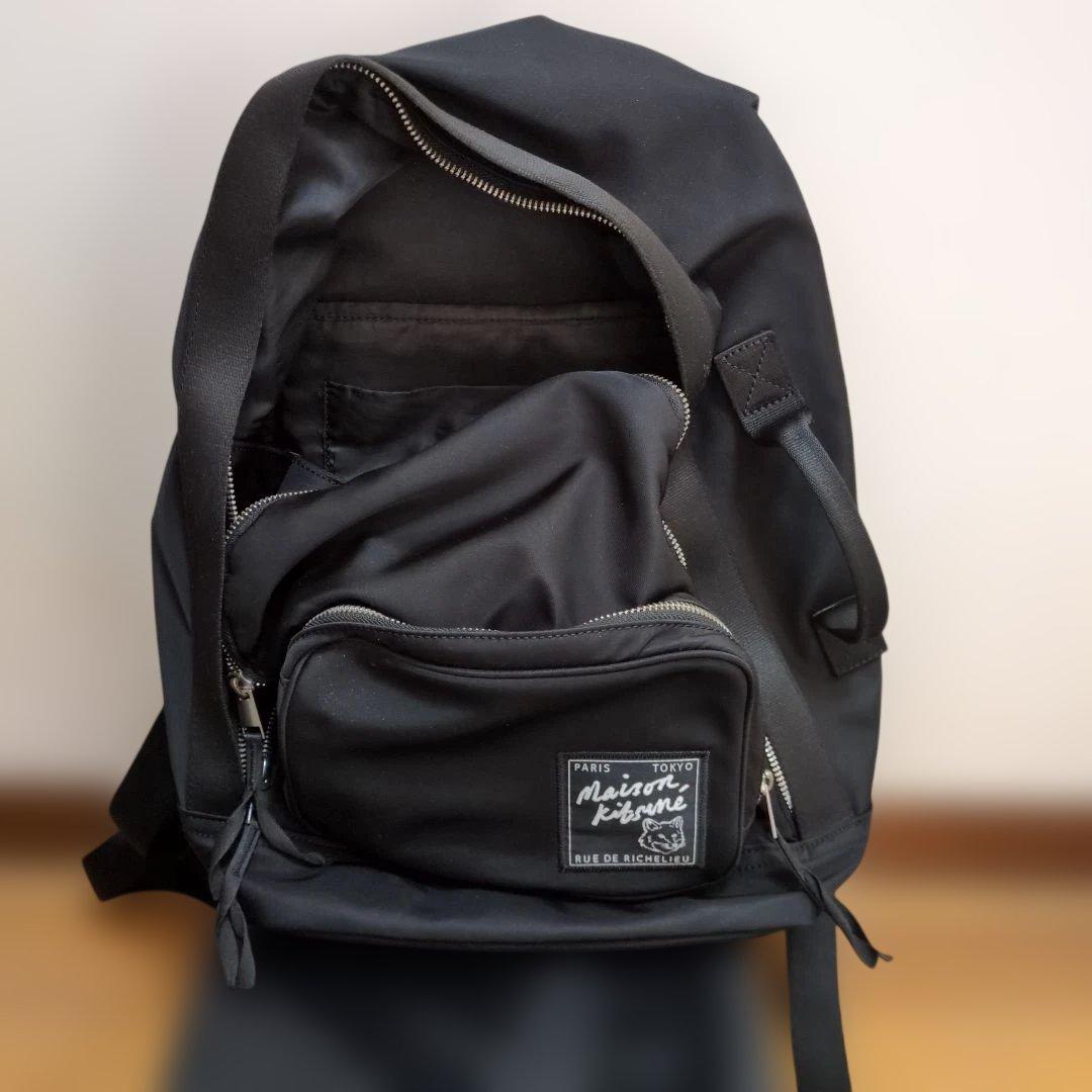 Maison Kitsuné ブラックリュックバックパックナイロンメゾンキツネ