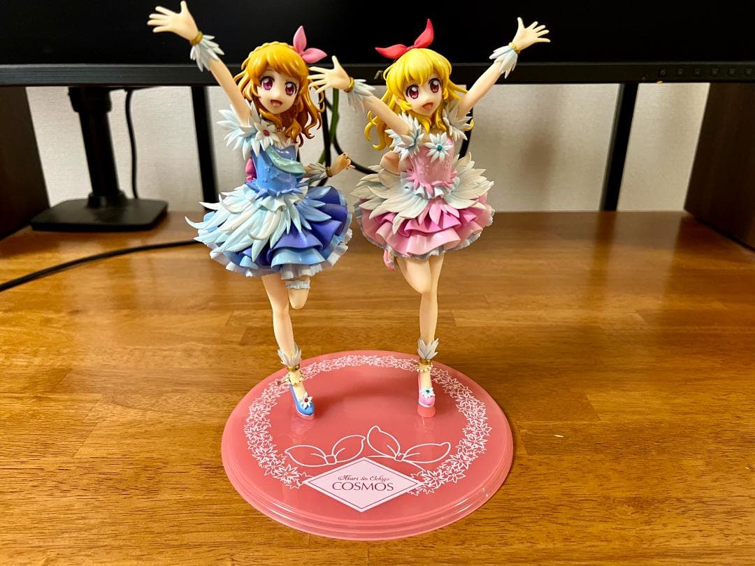 Lucrea アイカツ！ 星宮いちご＆大空あかり コスモス Ver.【特典付き】 明日より予約開始】Lucrea 星宮いちご&大空あかり コスモス Ver