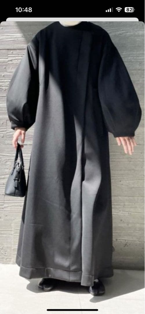 お値下げ美品　PERNA ペルナ ボリューム袖ロングコート ブラック　L お値下げ美品 PERNA ペルナ ボリューム袖ロングコート ブラック L