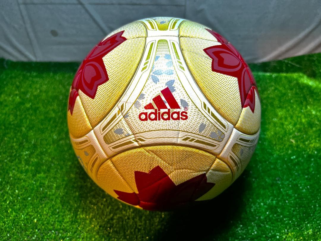 adidas 第93回 天皇杯 公式試合球 サッカーボール 5号【Z63141】 adidas 第93回 天皇杯 公式試合球 サッカーボール 5号【Z63141