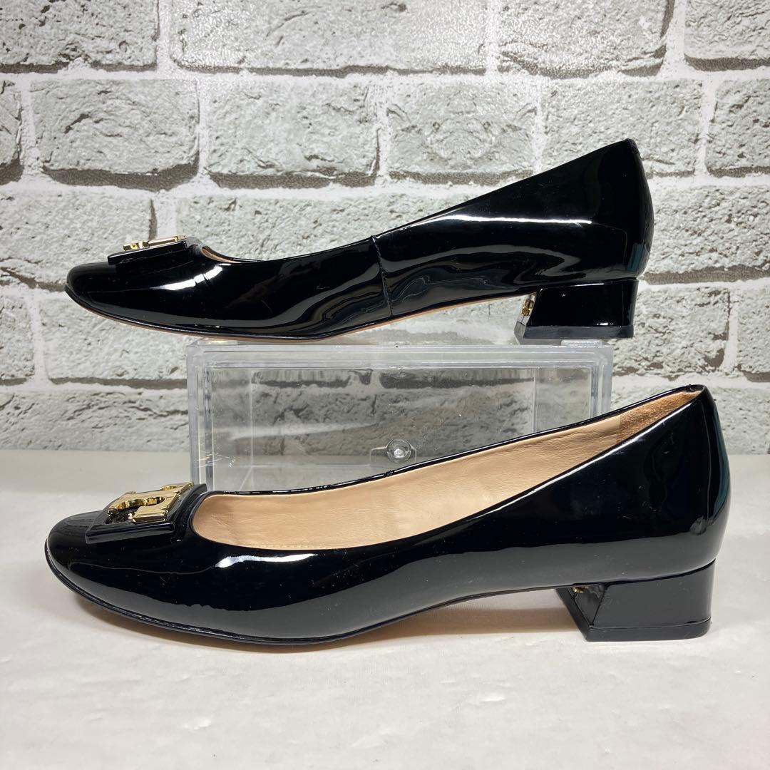 【美品】TORY BURCH パンプス 6.5M 23.5cm 金ロゴ エナメル