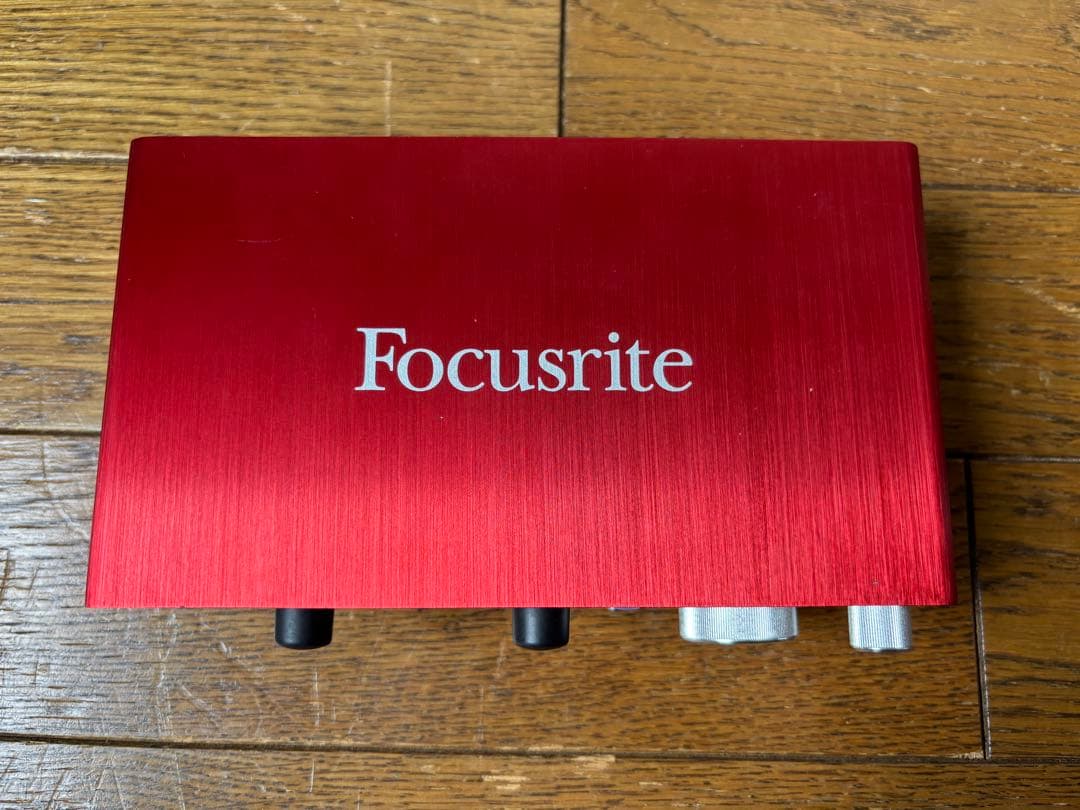 【美品】Focusrite Scarlett 2i2 オーディオインターフェース Focusrite Scarlett 2i2 (4th Gen) 2in 2out オーディオ