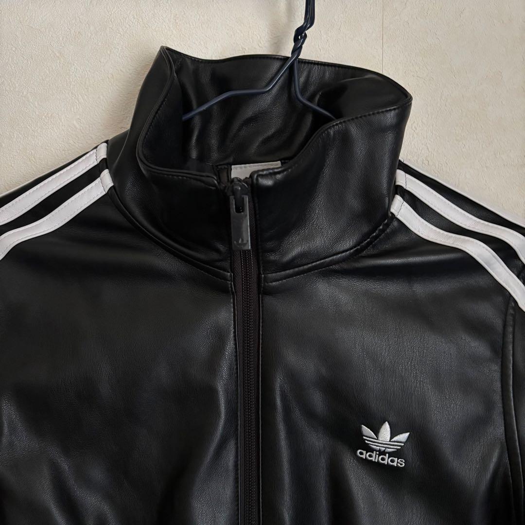 美品✨】アディダス adidas フェイクレザージャケット 短丈 M - メルカリ
