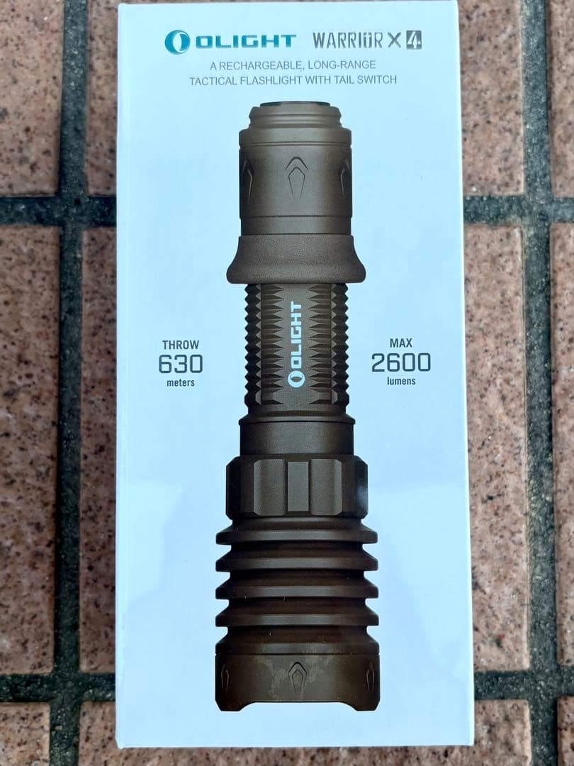Olight Warrior X 4 USB-C フラットダークアース Olight Warrior X 4 2600 Lumen USB-C Rechargeable Long Throw
