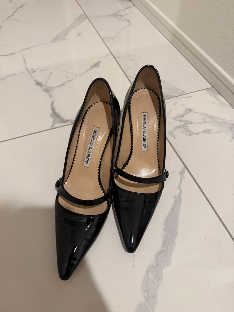 1/31まで！マノロブラニク ハイヒール ブラック 黒 36.5 美品 1/31まで！マノロブラニク ハイヒール ブラック 黒 36.5 美品 1/31まで