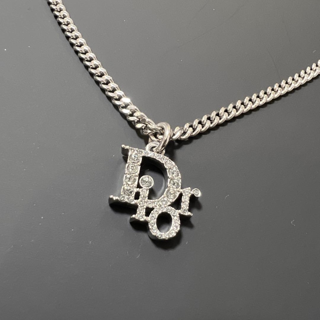 美品》Dior ロゴ ラインストーン ネックレス シルバー 箱無し - メルカリ