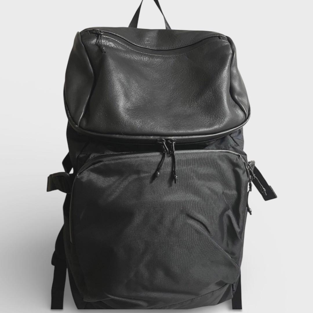 BURLAPOUTFITTER×earレザーフラップジップリュック イアパピヨネ
