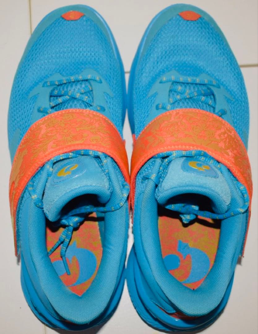 アンダーアーマーCurry Fox1 HAPPY FOX DAY 29.5cm