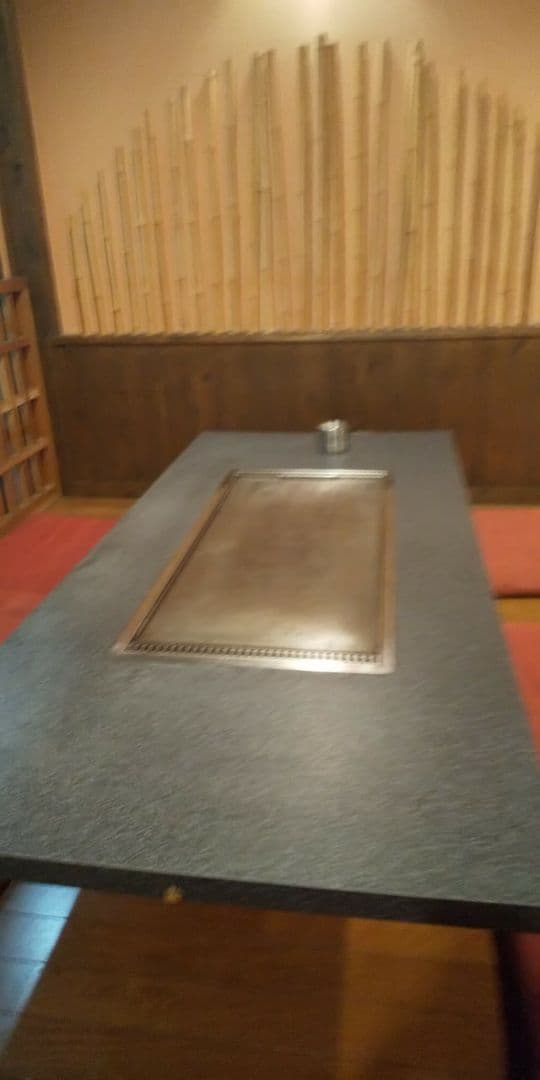 お好み焼き 鉄板焼き座卓テーブルユリさんオーダーメイド用 お好み焼き・鉄板焼き用座卓・テーブルの設計と製作／株式会社照姫