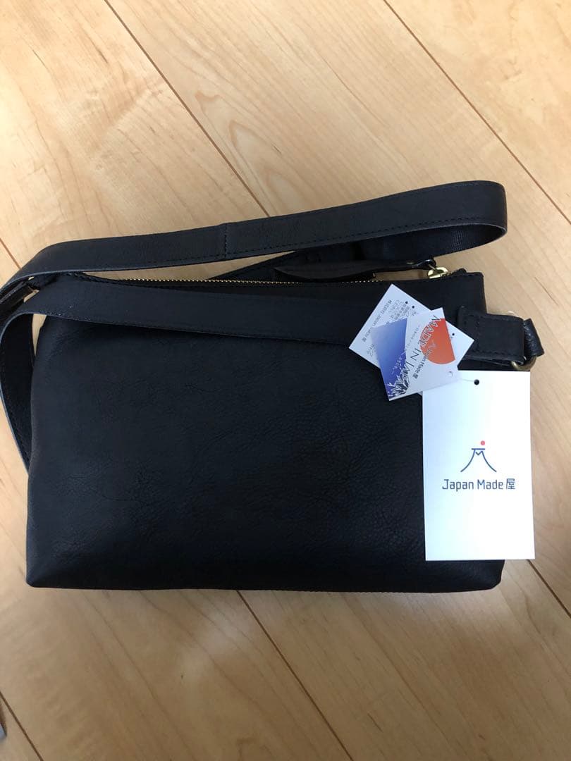 P.Tさま専用　　　japan made屋 本革ボディバッグ 新品未使用 洒落た「本革ボディーバッグ」☆満足度99.4%☆ | 「Japan Made屋」公式
