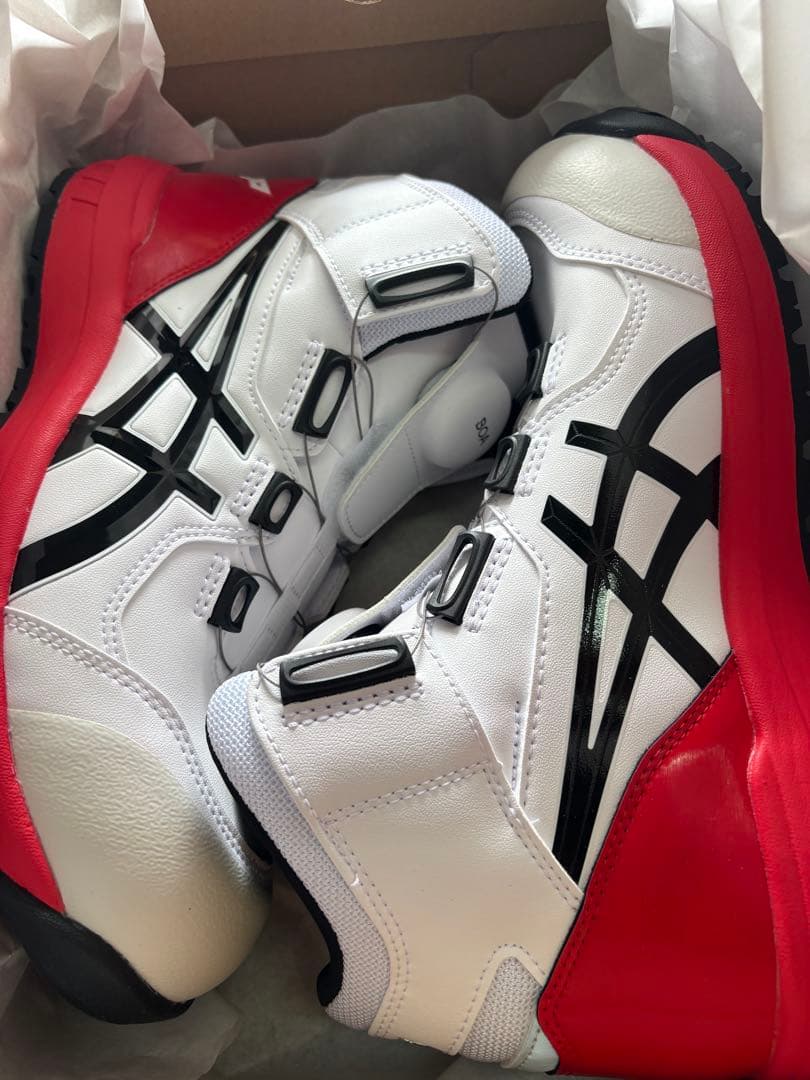 そ*ら様 アシックス ウィンジョブ CP304 ホワイトxブラック 28.0cm