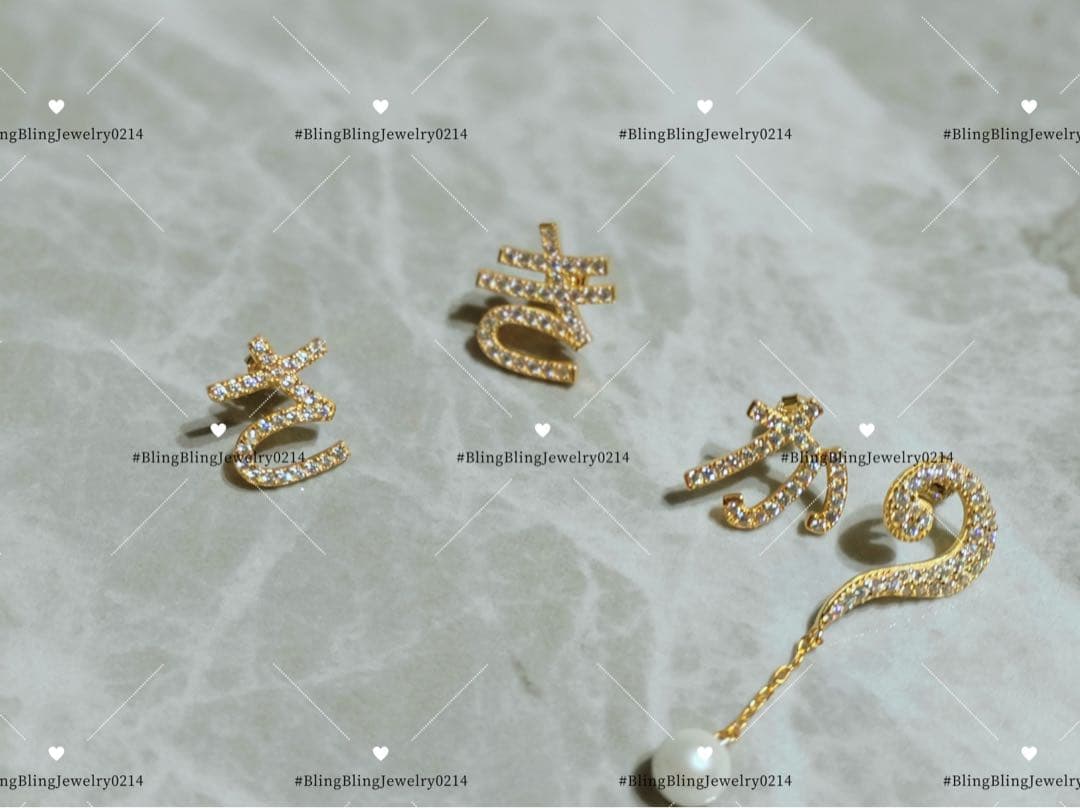 「か」ひらがなピアス　片耳 JewCas ひらがな片耳ピアス [JCQ0025]| アクセサリーのRaffia kobe