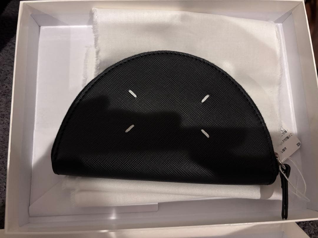 Maison Margiela Halfmoon マイクロクラッチ　新品未使用 Maison Margiela(メゾンマルジェラ)｜ハーフムーンクラッチバッグ