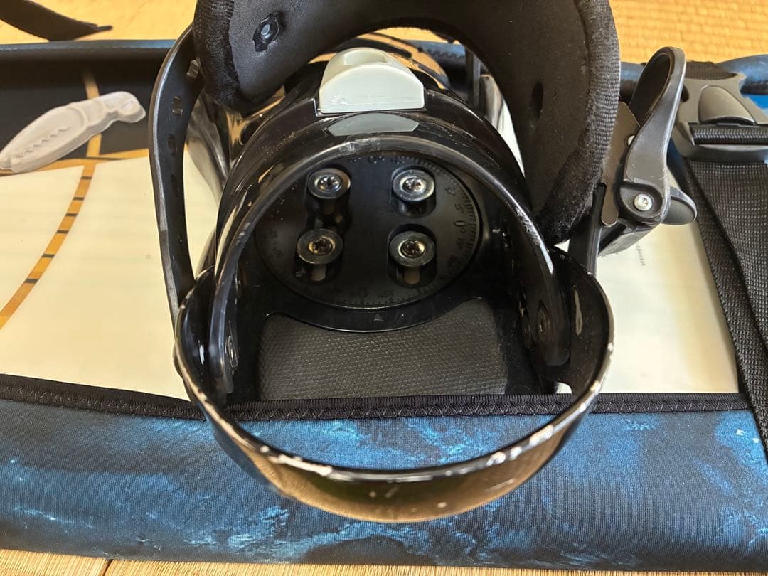 値下げ FLOW スノーボード ビンディングヘルメットスノーボードカバー