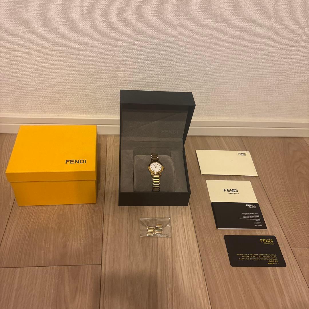 【美品】FENDI ゴールド クォーツ 腕時計 FENDI（フェンディ） 320L クォーツ レディース 腕時計 ゴールドGP