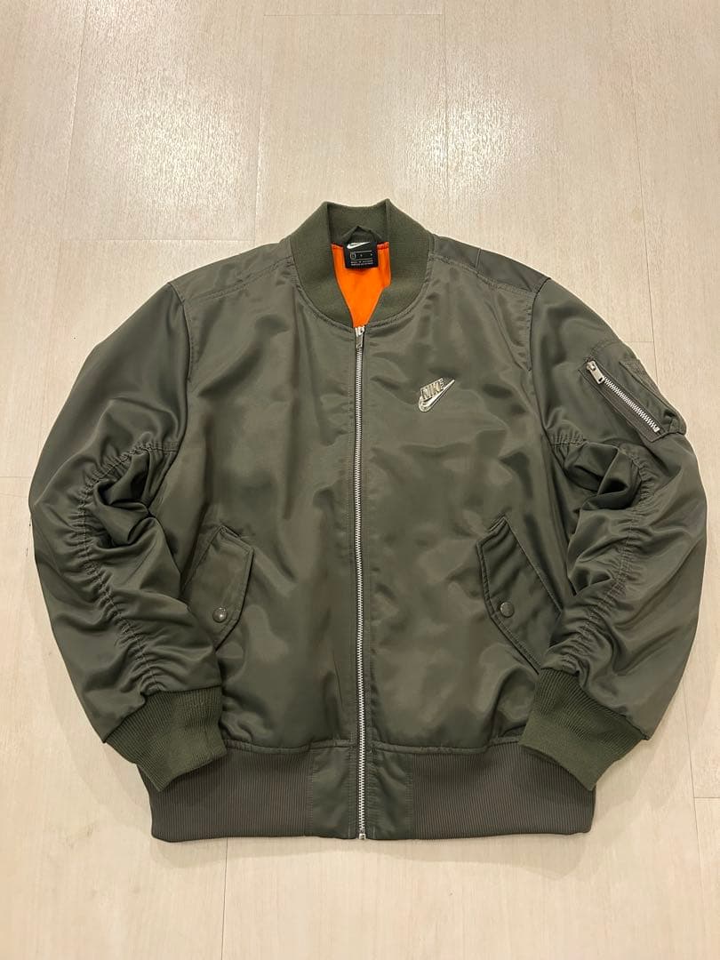 NIKE ナイキ　パンクパックMA-1ジャケット オリーブ　バックロゴ NIKE PUNK PACK BOMBER JACKET KHAKI × ORANGE ナイキ パンクパック