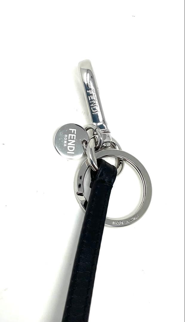 フェンディ ブラウン FF ジャカード キーホルダー クマ - メルカリ