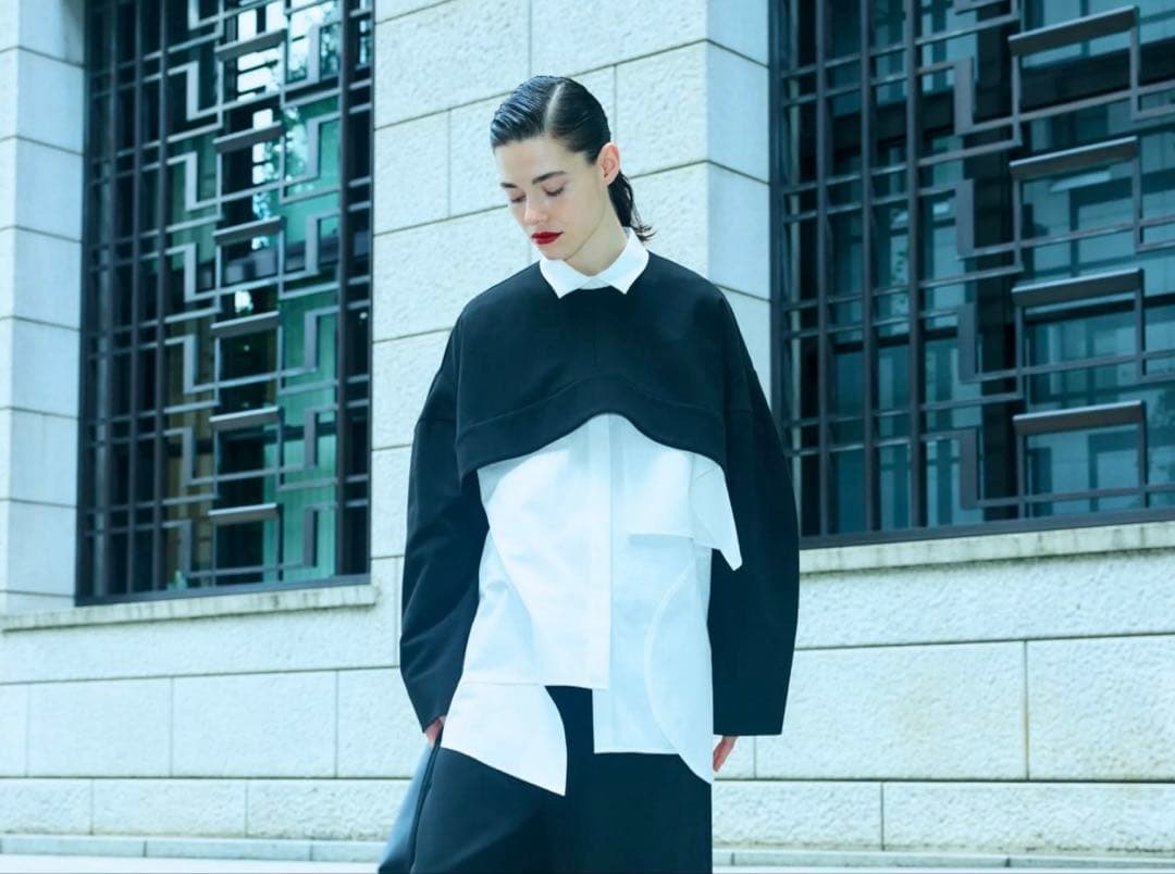 ENFOLD クロップドプルオーバー ENFOLD(エンフォルド)｜CROPPED HOODED PULLOVER プルオーバー