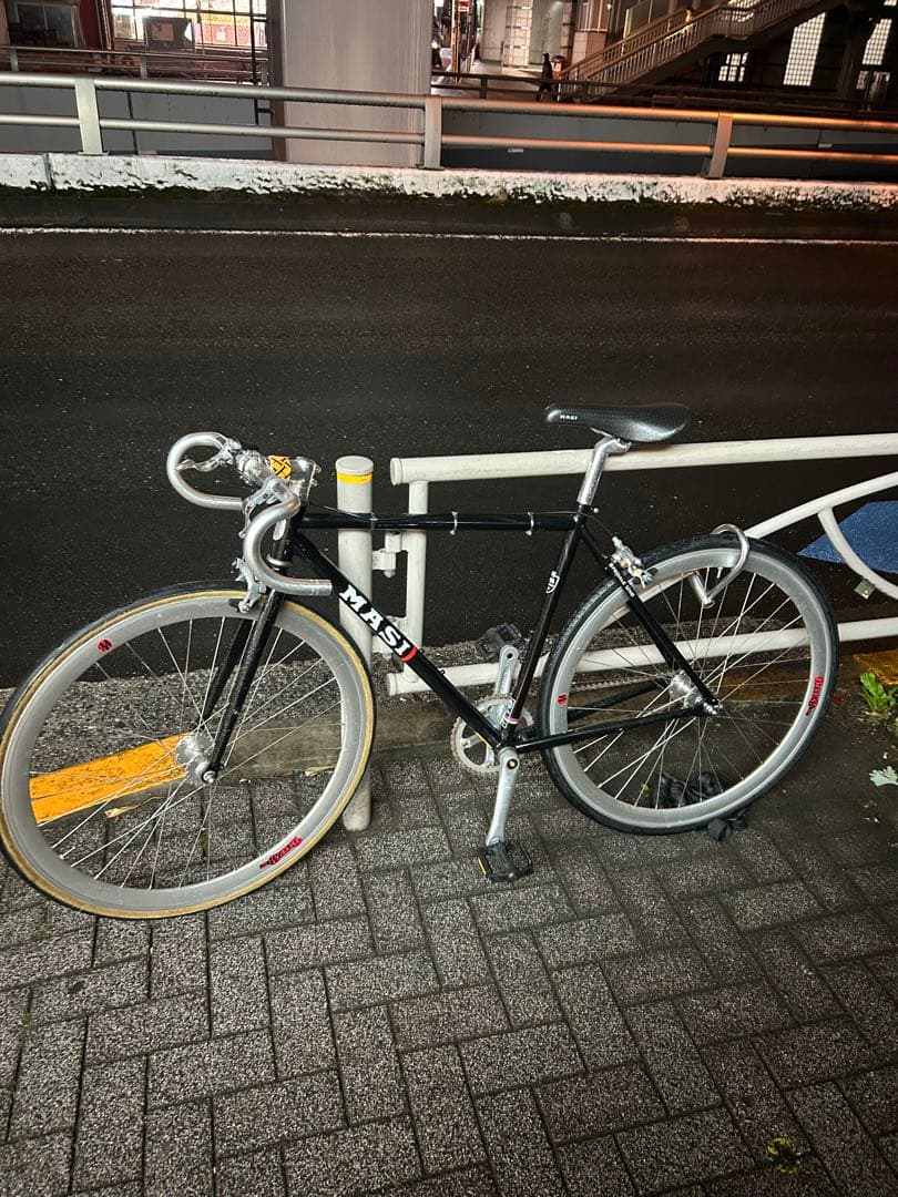 な*ら様 Masi ピストバイク ブラック 700C 3d152b25e7c7f53b1bff292635c8cc