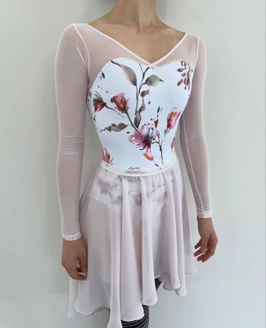 stina 花柄 長袖 レオタード stina 花柄ドット長袖レオタード サイズP - メルカリ