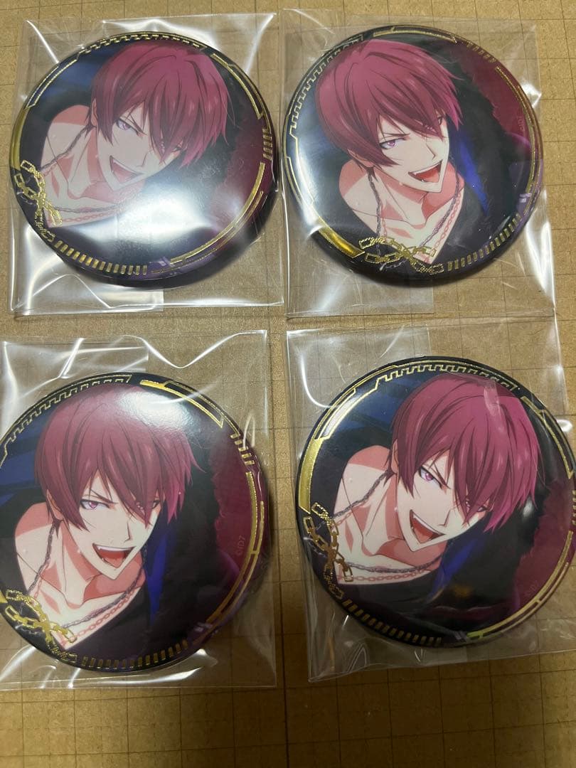 アイナナ 衣装展 APOŹ 狗丸 トウマ 缶バッジ - メルカリ