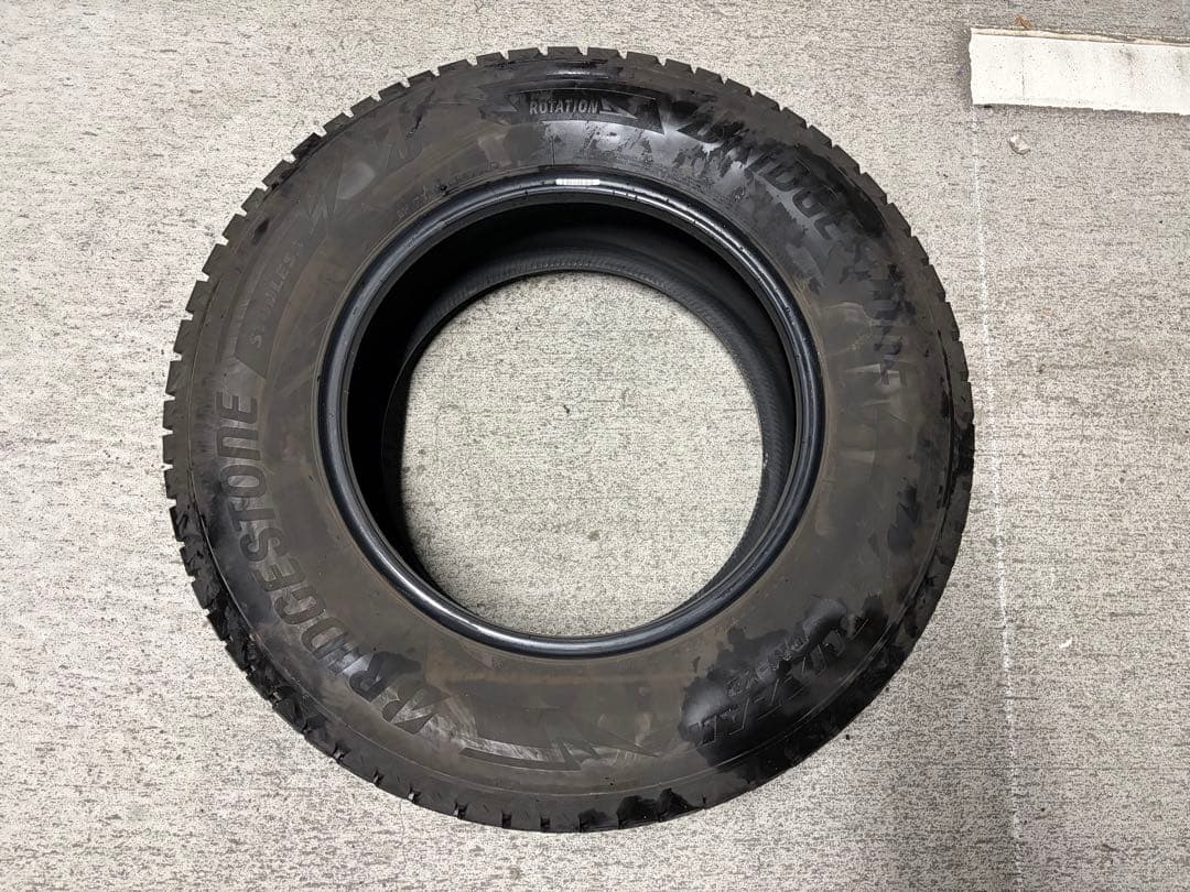265/65R17 ブリヂストン DM-V3 2本　ハイラックスやプラドに！ ブリザック DMーV3 新品 プラド/ハイラックス スタッドレスタイヤ