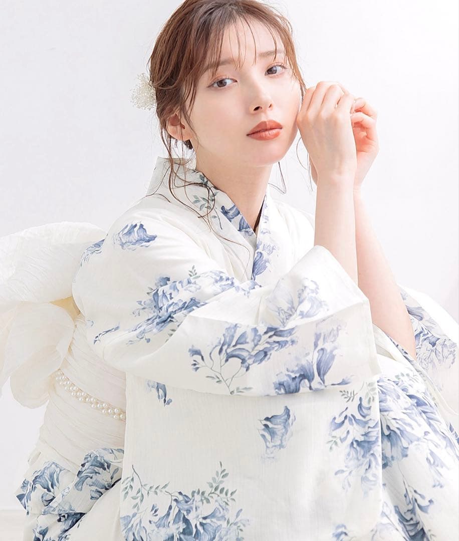 Dita 泡沫の紫雲木