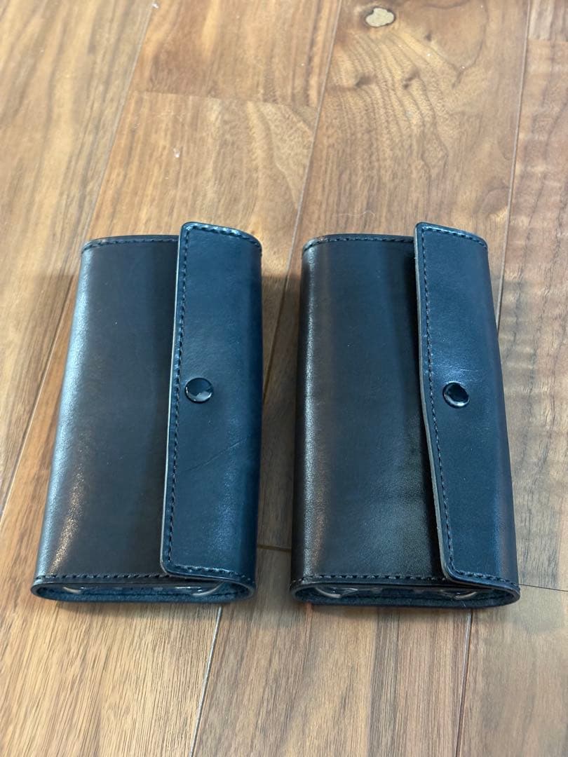 まりにゃん iPhone用手帳型ケース ヴィーガンレザー ネコモチーフ スタンド機能 手帳型ケース（ベルト