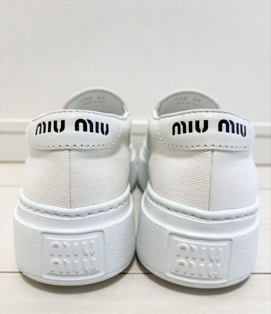 miumiu ミュウミュウ　スリッポン　スニーカー　23.0cm ホワイト　白