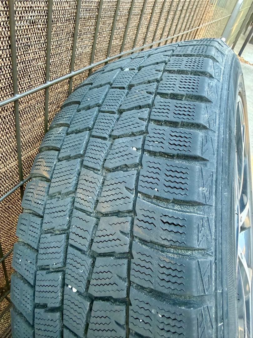 さ*う様  225/50/R18 スタッドレスタイヤホイールセット DUN