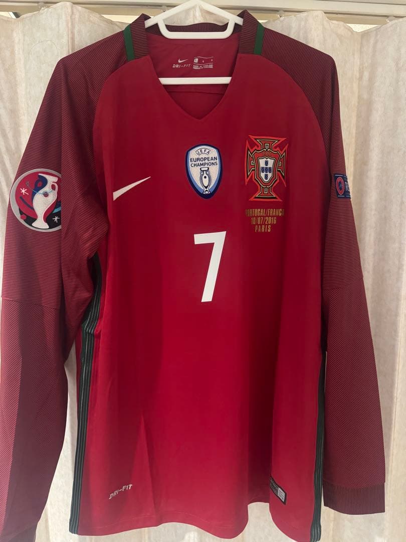 Lサイズ　ポルトガル代表 ロナウド（RONALDO）背番号7の長袖ユニフォーム 新品、未使用]ポルトガル代表 ロナウド 7番 長袖 ユニフォーム 16/17