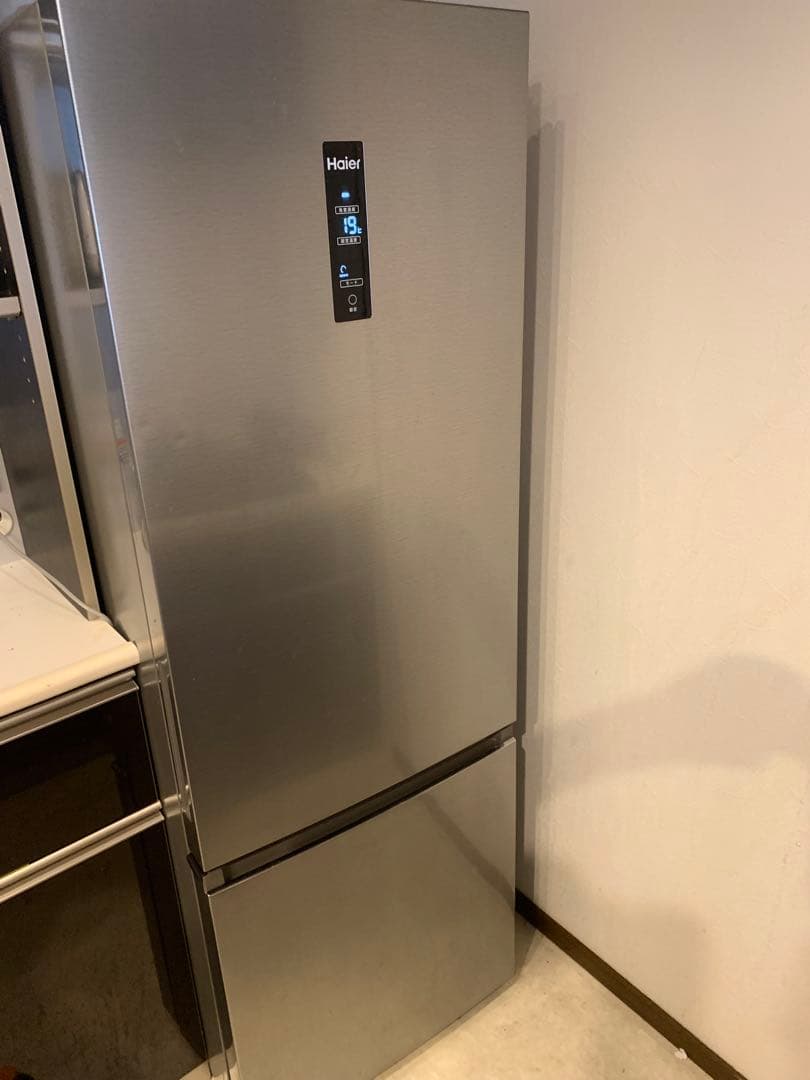 335リットル大型冷蔵庫　 使用一カ月 ヤマダオリジナル冷蔵庫 358L 右開き 3ドア 幅59.8cm 自動製氷