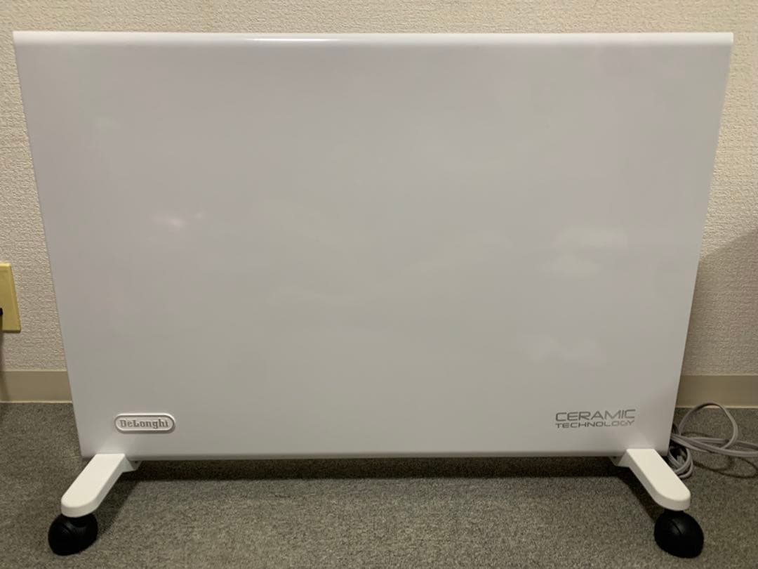 デロンギ　コンベクターヒーター　HXJ60L12-WH 2023年購入 デロンギ コンベクターヒーター 【8～10畳/1200W/チャイルドロック