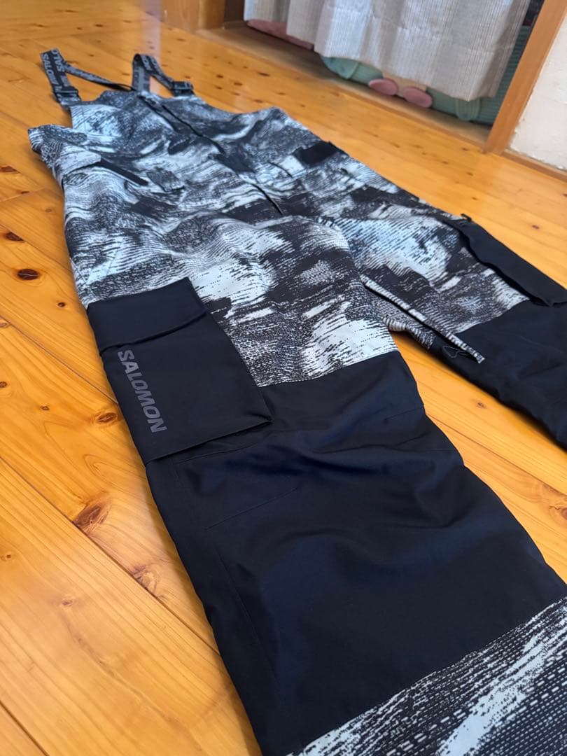 SALOMON 迷彩スノーボードウェア XL 【ほぼ新品】 新 モデル