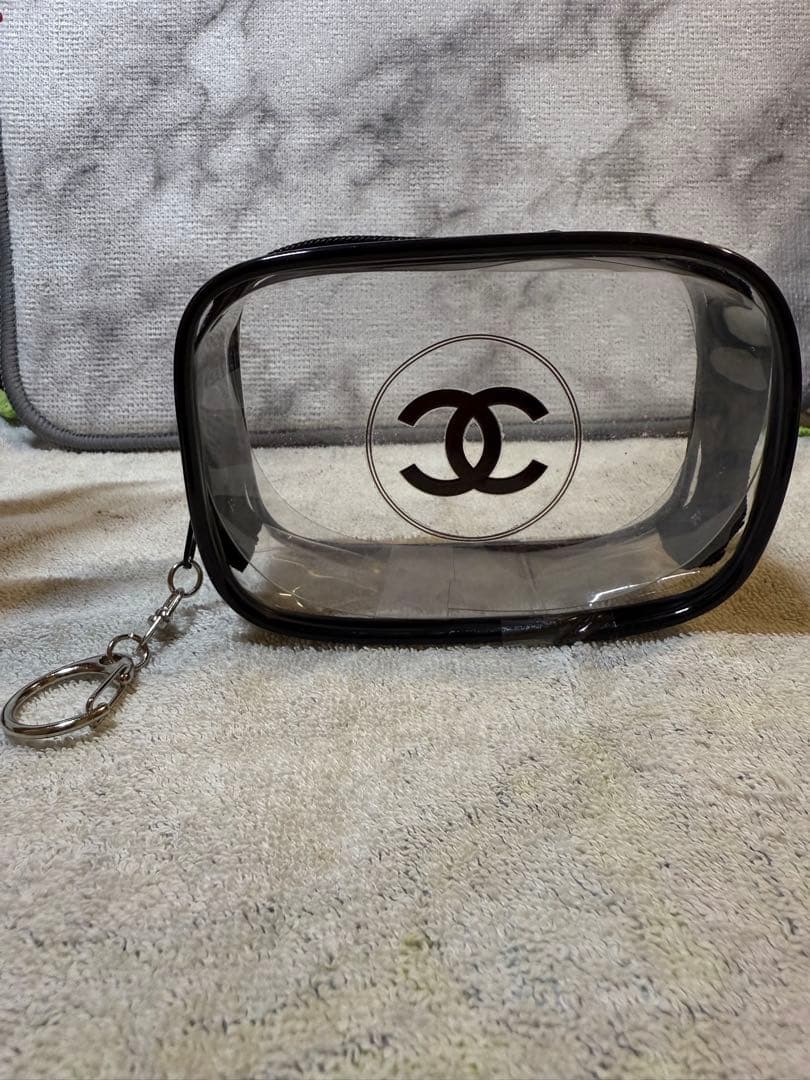 Chanel クリアポーチ - メルカリ