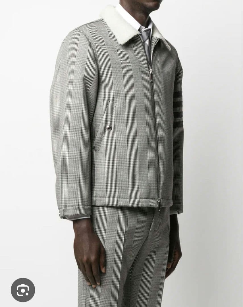 レア物 トムブラウン 裏地オールムートン ジャケット - メルカリ